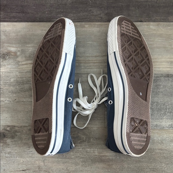 Converse Men sneakers shoes - Picture 3 of 3